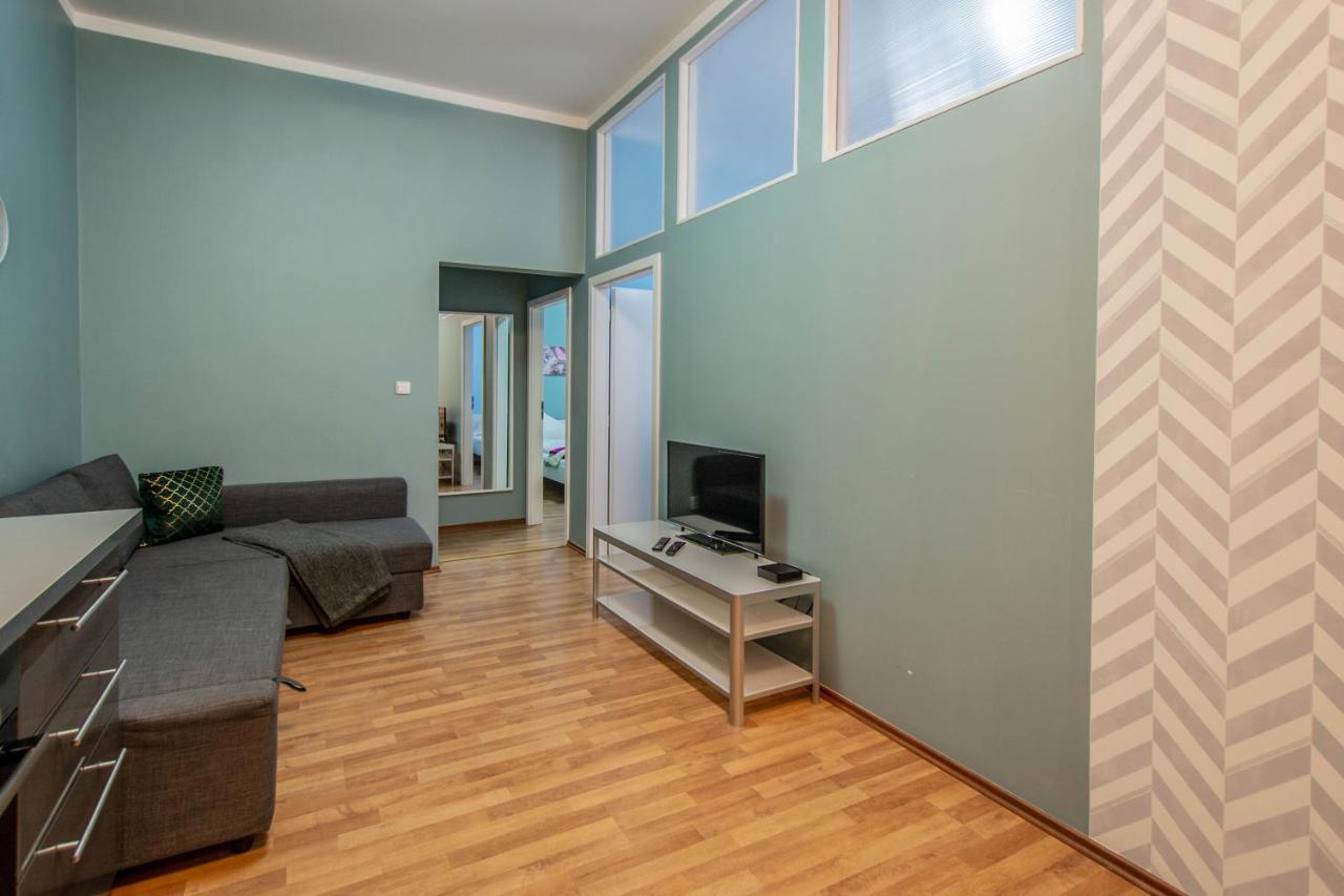 Ruzova Apartment By Ruterra Praga Exterior foto